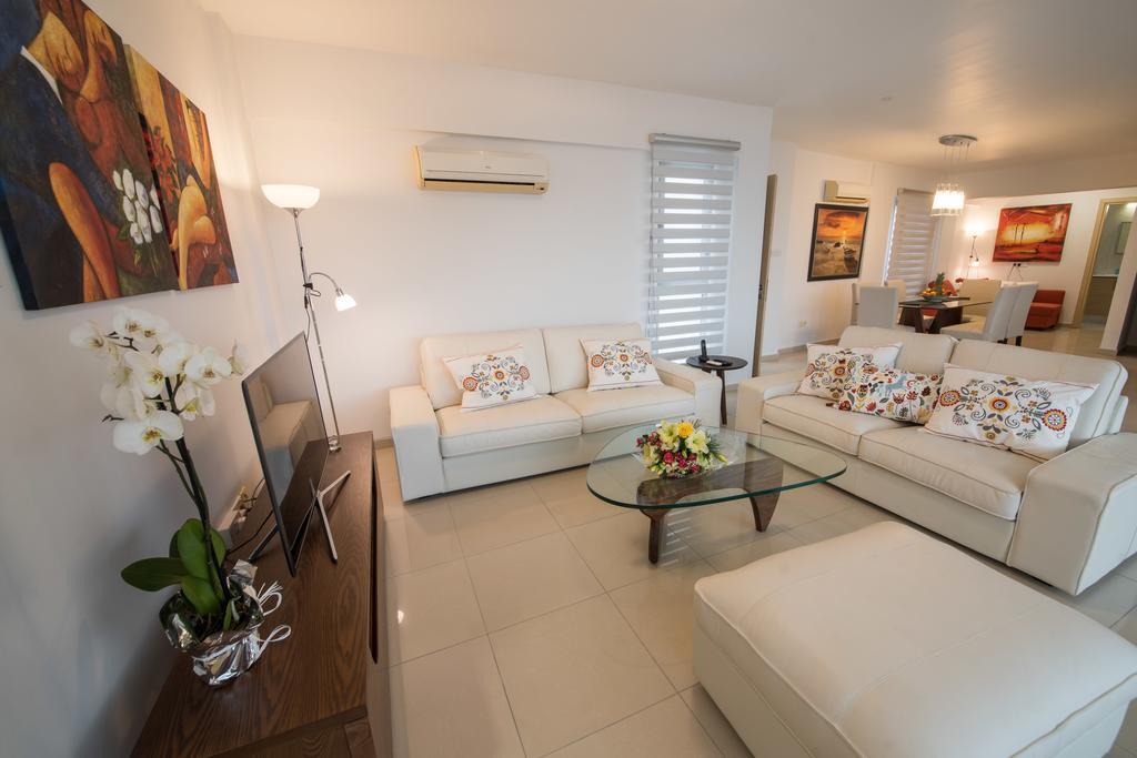 Skylight Megaron Daire Larnaca Dış mekan fotoğraf