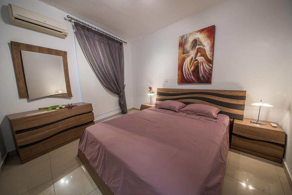 Skylight Megaron Daire Larnaca Dış mekan fotoğraf